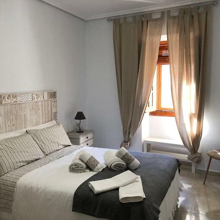 Apartamento Sc Victoria กาเซเรส ภายนอก รูปภาพ
