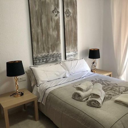 Apartamento Sc Victoria กาเซเรส ภายนอก รูปภาพ
