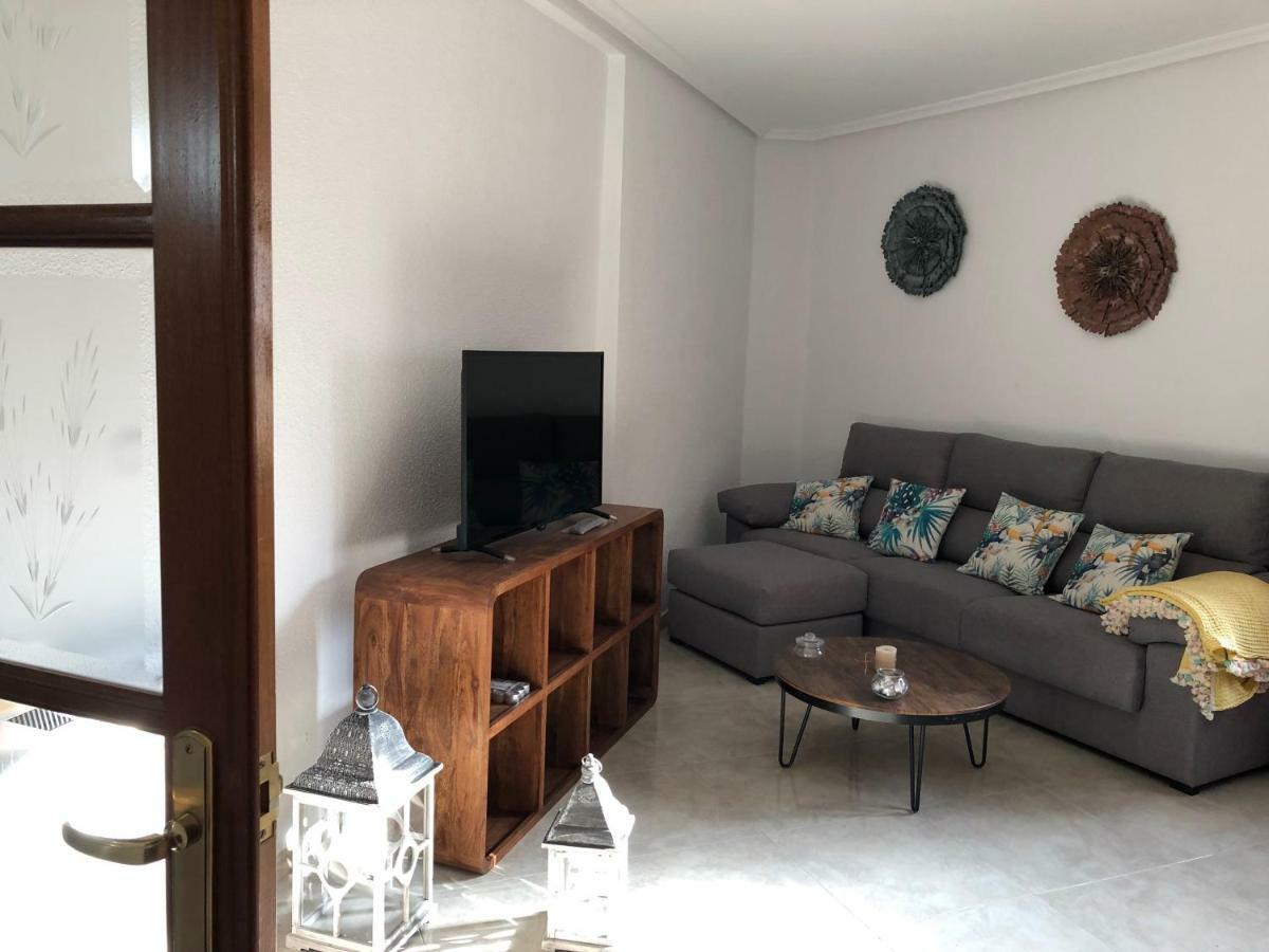 Apartamento Sc Victoria กาเซเรส ภายนอก รูปภาพ